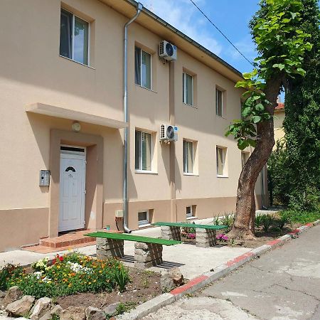 Viriks Hotel Burgas Bagian luar foto