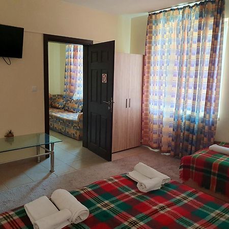 Viriks Hotel Burgas Bagian luar foto