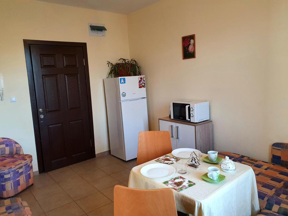Viriks Hotel Burgas Bagian luar foto