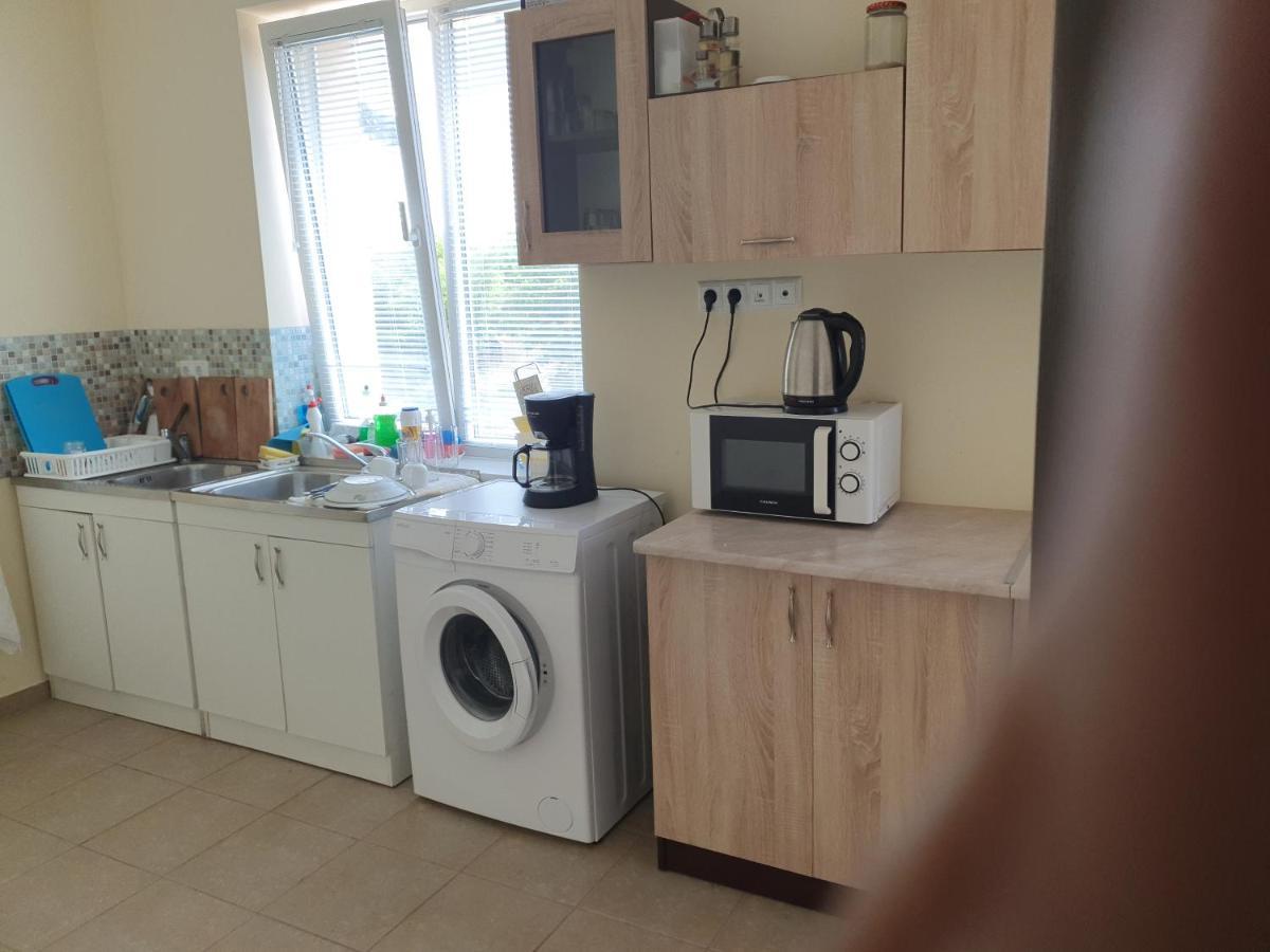 Viriks Hotel Burgas Bagian luar foto