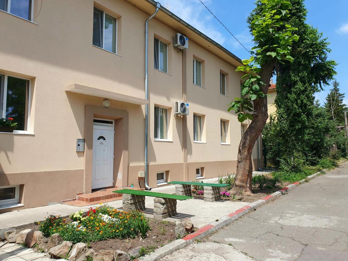 Viriks Hotel Burgas Bagian luar foto