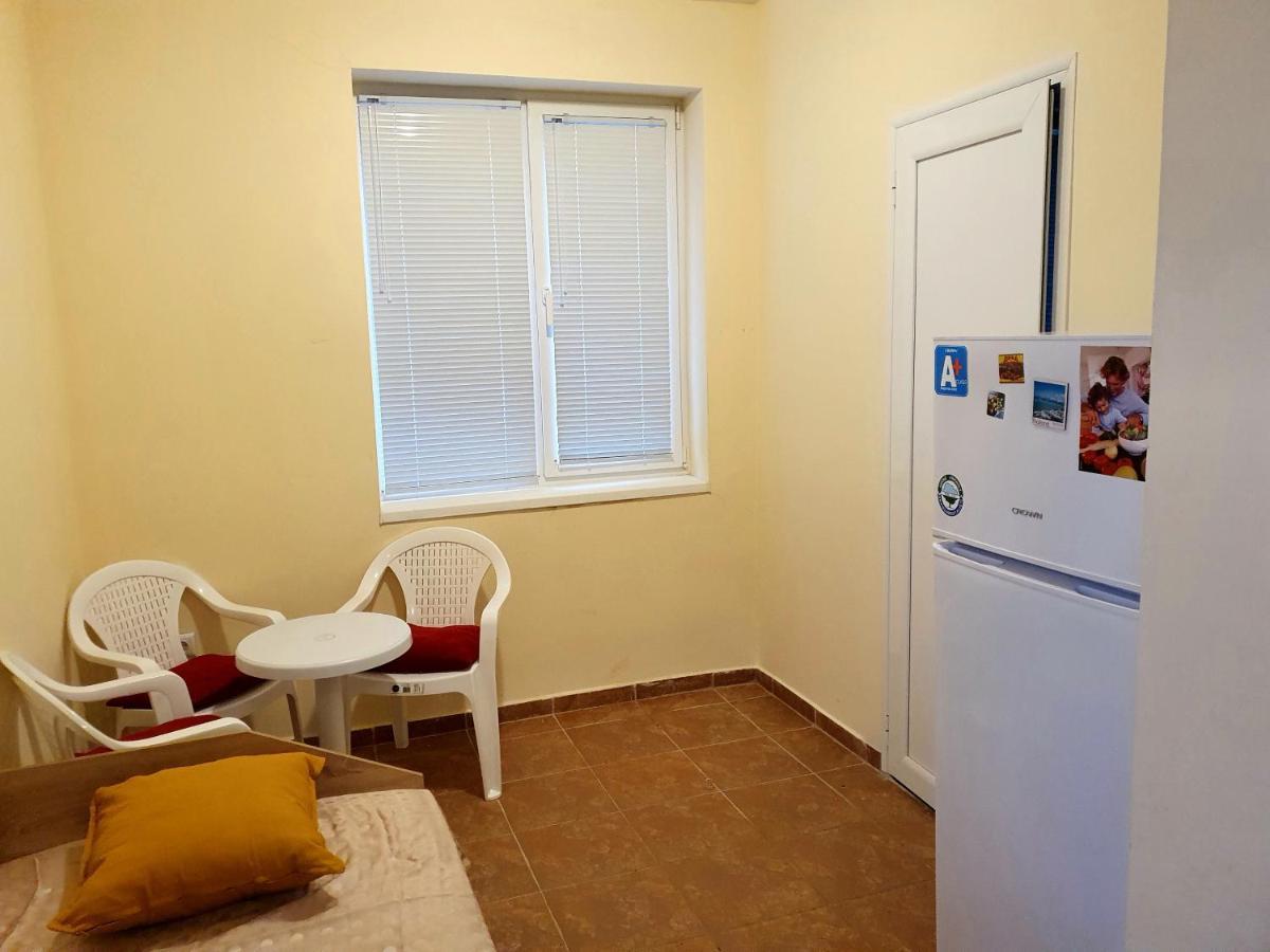 Viriks Hotel Burgas Bagian luar foto