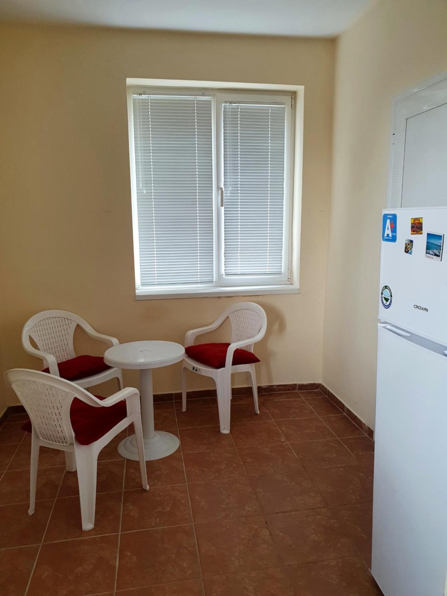 Viriks Hotel Burgas Bagian luar foto