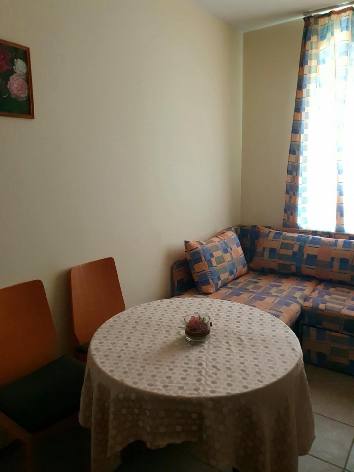 Viriks Hotel Burgas Bagian luar foto
