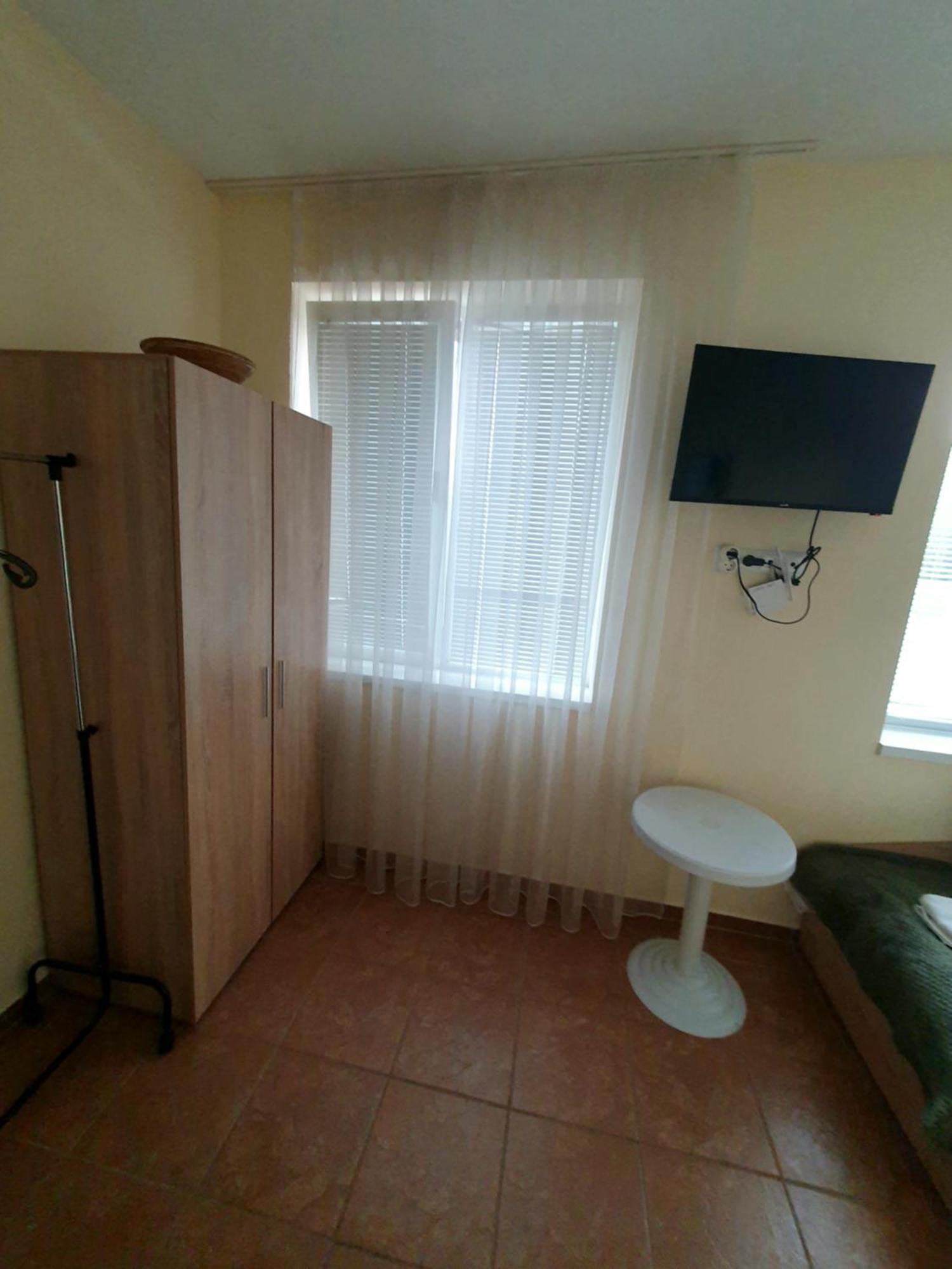 Viriks Hotel Burgas Bagian luar foto
